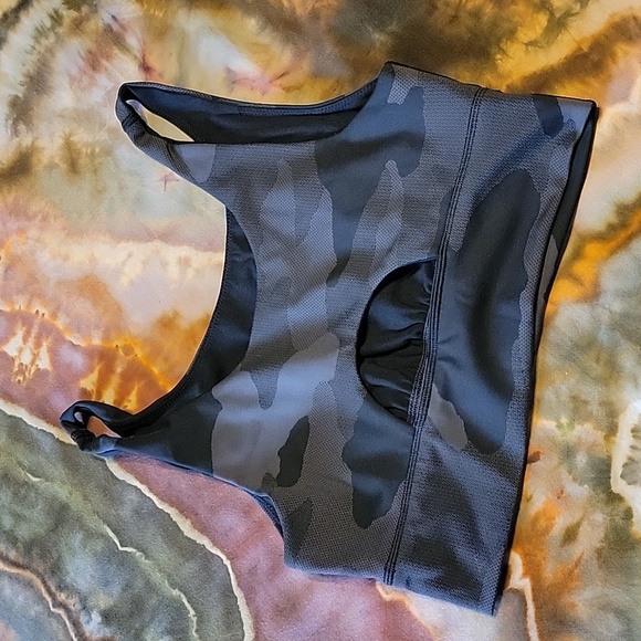 Sports bra - Picture 2 of 3